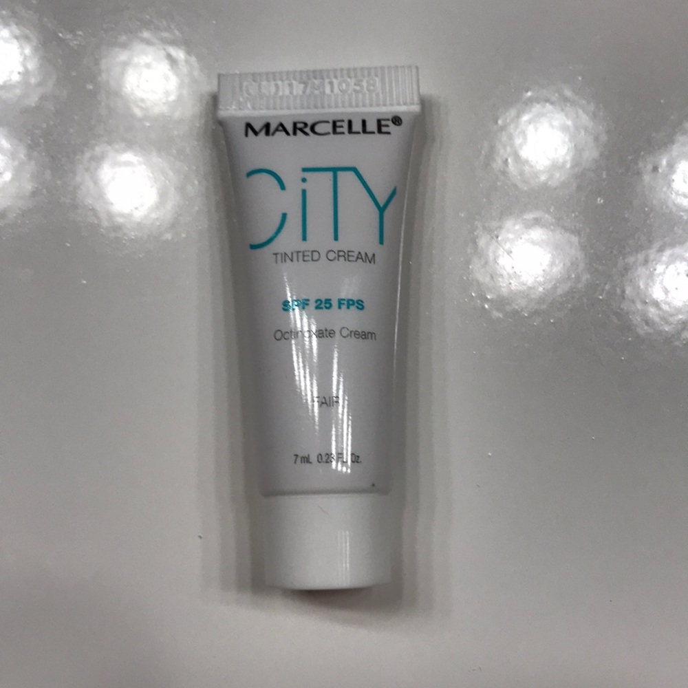 FREE with another purchase Marcelle Tinted Facial Cream with SPF25 for fair skin